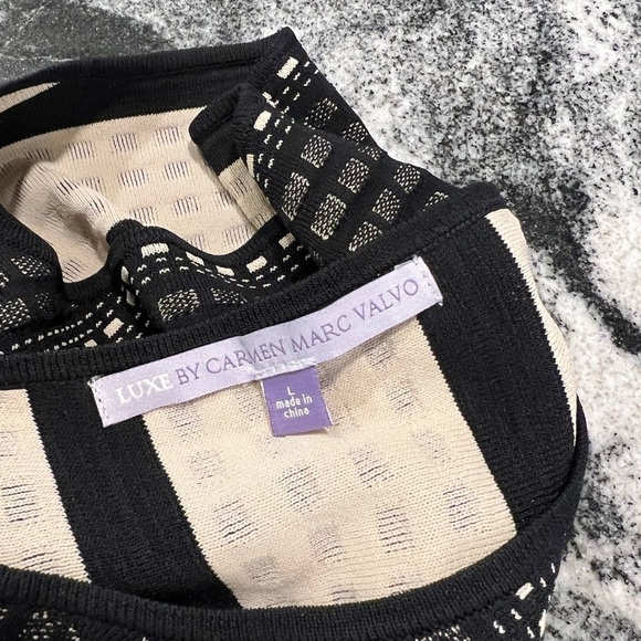 LUXE by CARMEN MARC VALVO black and nude fit and flare knit dress - Picture 8 of 13